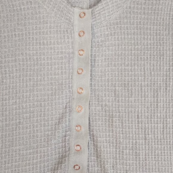 Free People Shirt Womens Sz L Gray One of the Girls Henley Waffle Long Sleeve - Picture 4 of 11